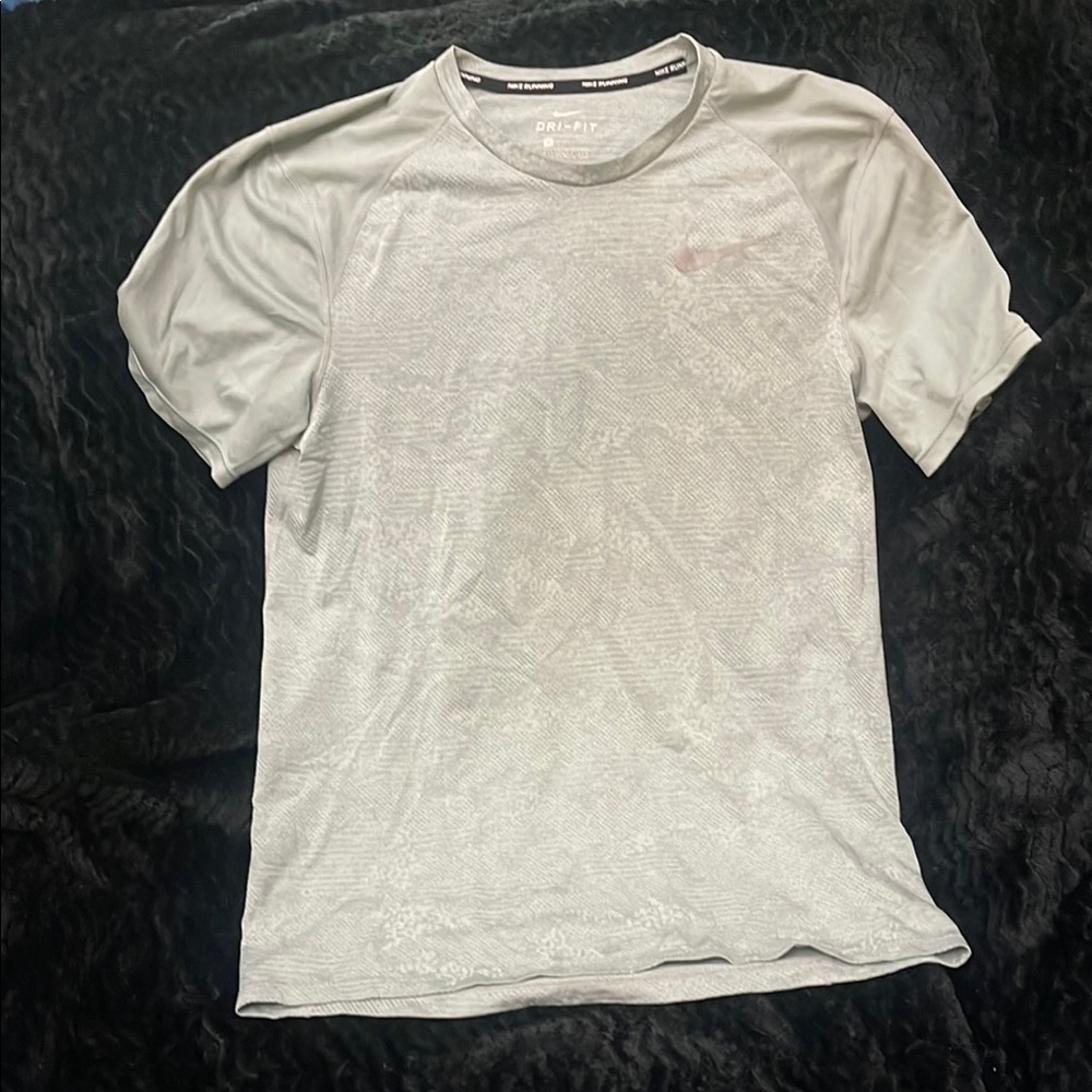 Nike Men's Light Gray Dri-FIT Tee